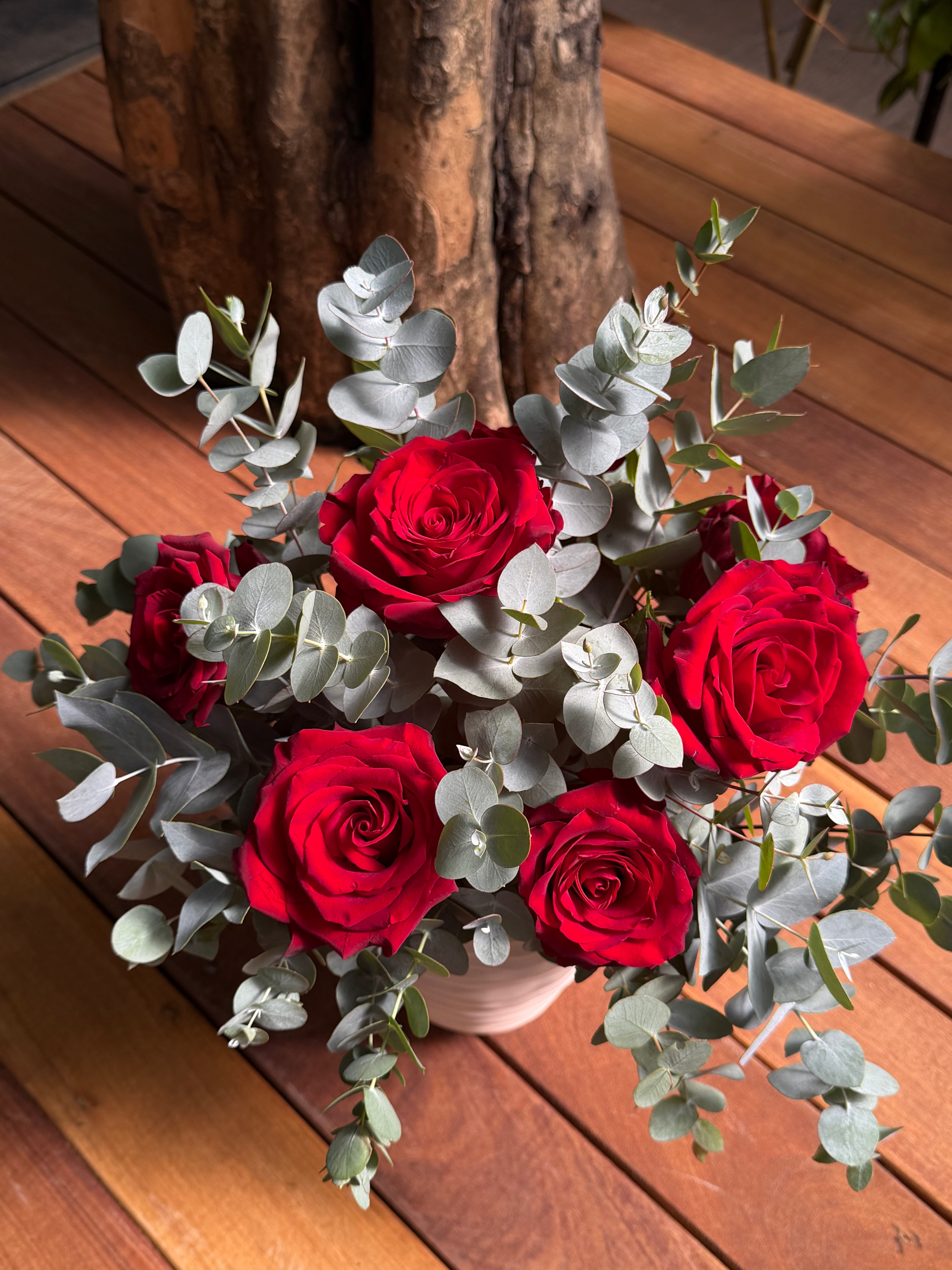 ARRANJO DE ROSAS NO VASO MAZA GRANDE - ENTREGA EM SÃO PAULO