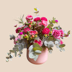 Pink Carnation - Cravíneas e Crisântemos em muitas cores e texturas — o arranjo que traz alegria de verdade