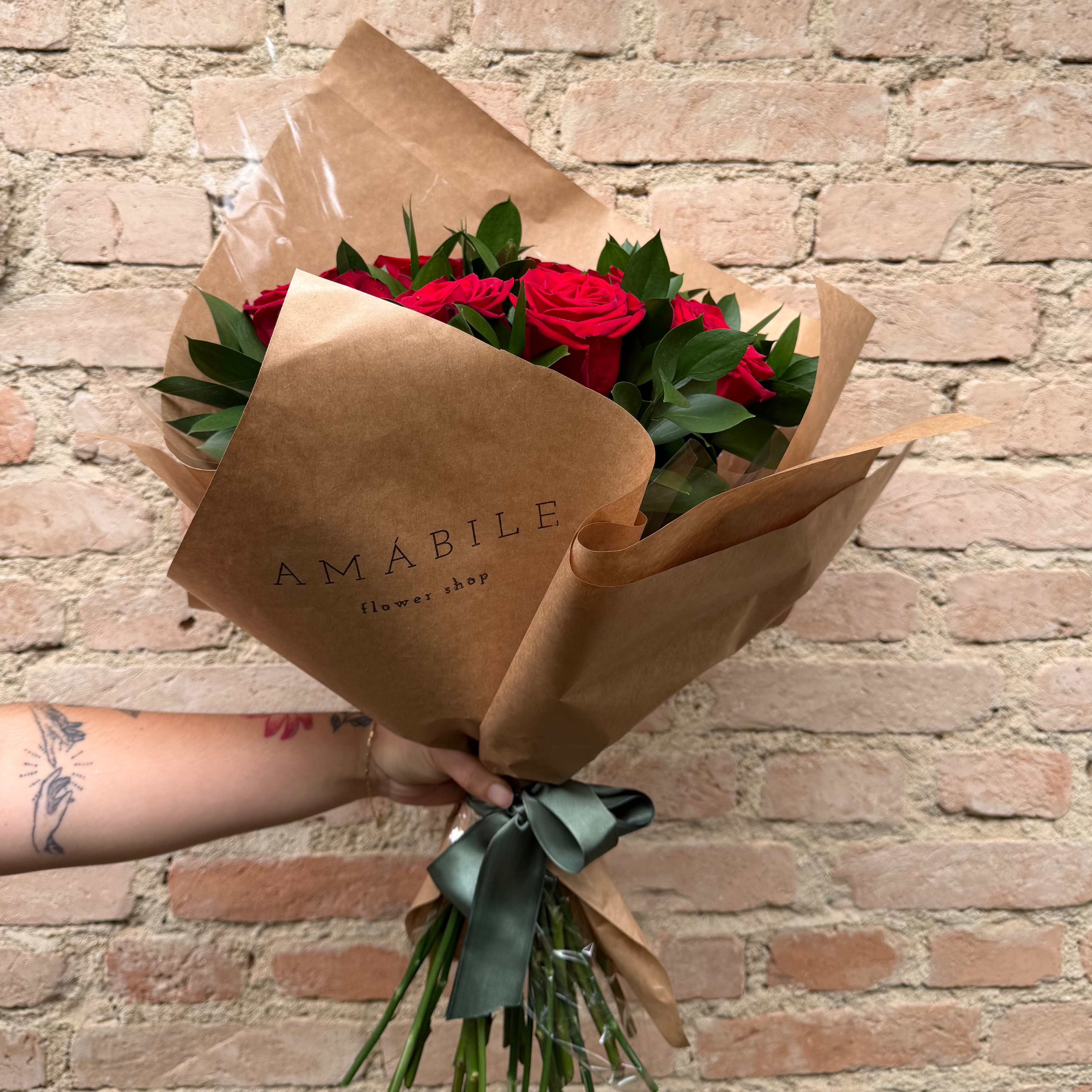 BUQUÊ 12 ROSAS VERMELHAS PREMIUM - ENTREGA EM SÃO PAULO